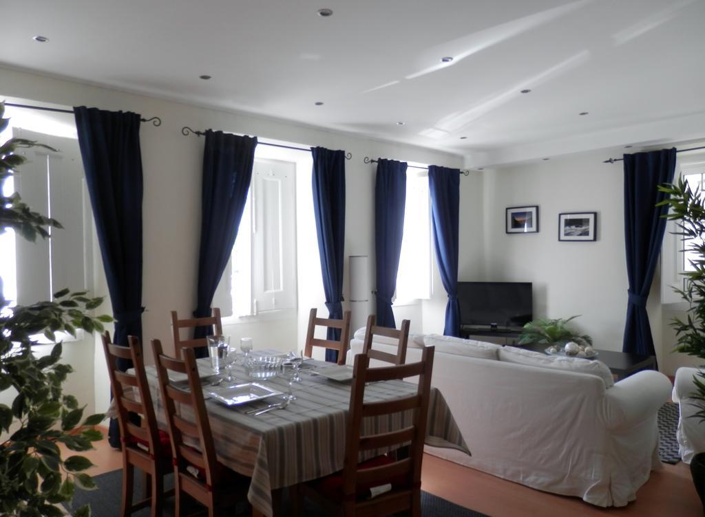 Cozy In Center Apartament