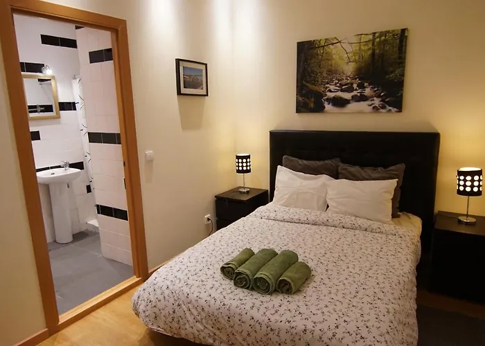 Cozy Apartment In Center